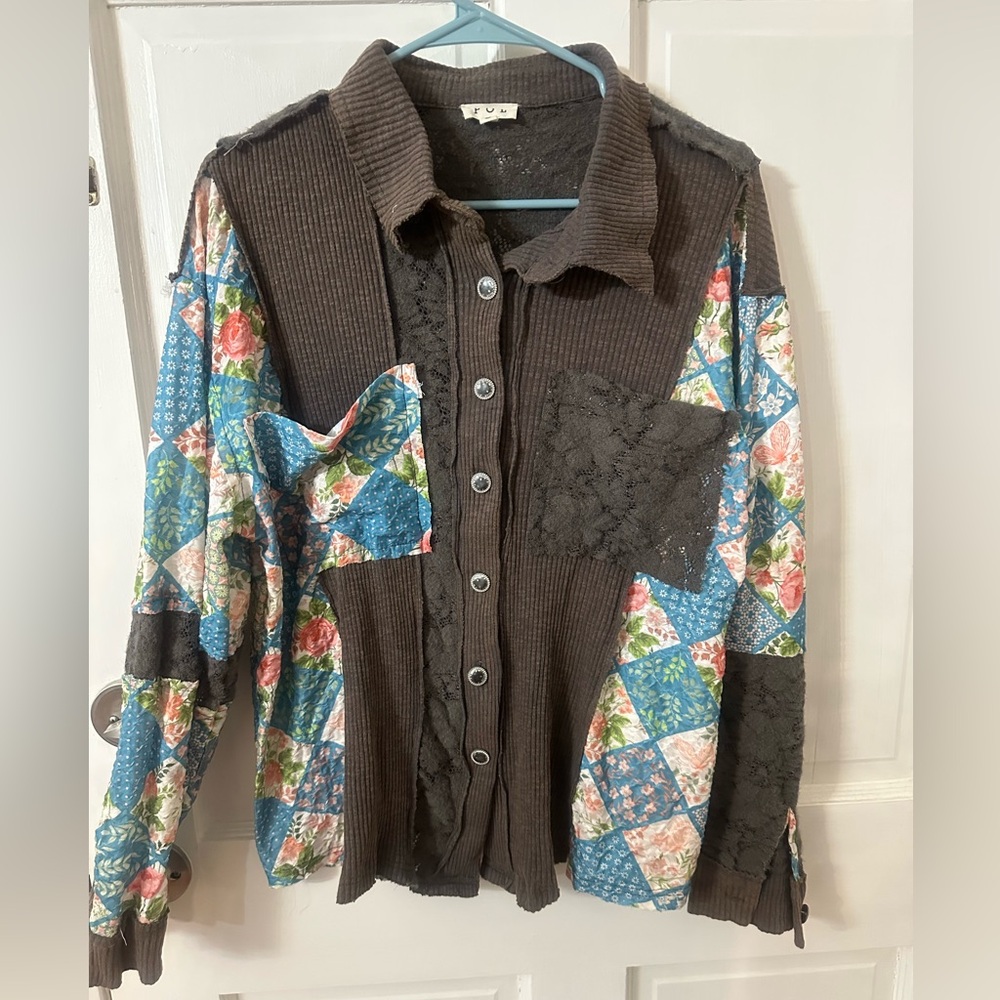 NWOT POL Women's Pactchwork Shacket/Shirt - Picture 4 of 8